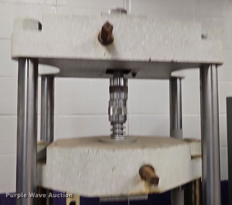 image for item NX9694 Tinius Olsen  testing machine