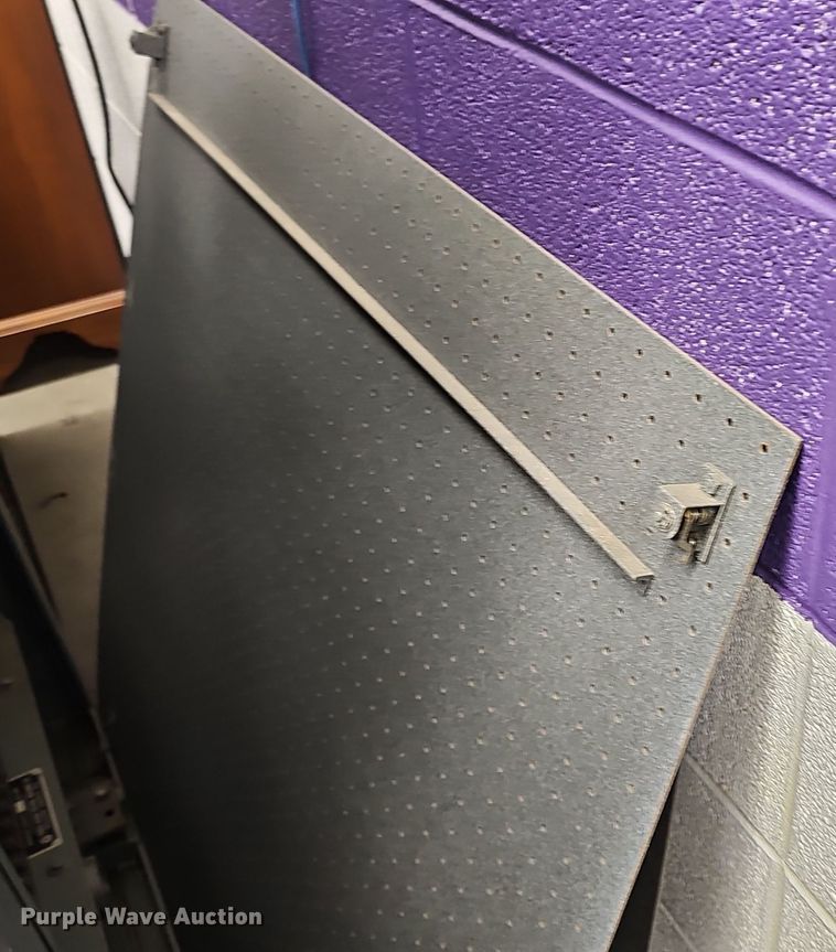 image for item NX9694 Tinius Olsen  testing machine