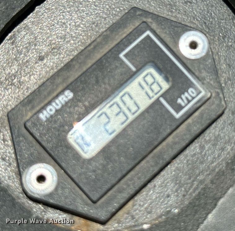 image for item NY9199 2006 John  Deere 2500A  reel mower