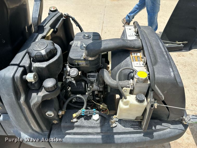 image for item NY9199 2006 John  Deere 2500A  reel mower