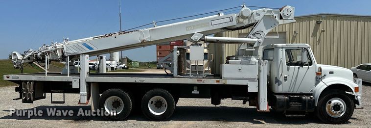 image for item OG9131 1997 International 4900  crane truck