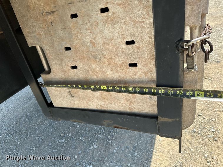 image for item OG9131 1997 International 4900  crane truck