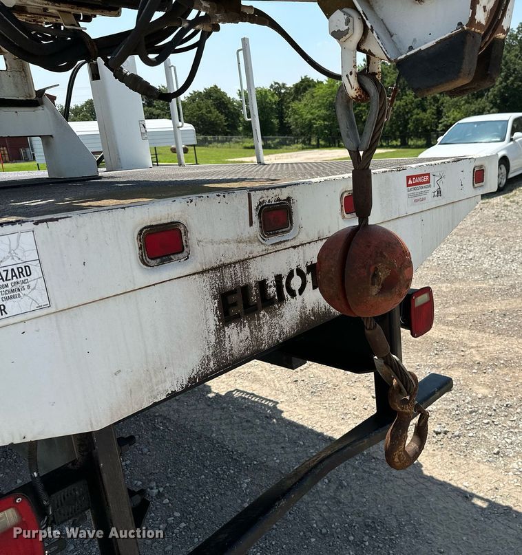 image for item OG9131 1997 International 4900  crane truck