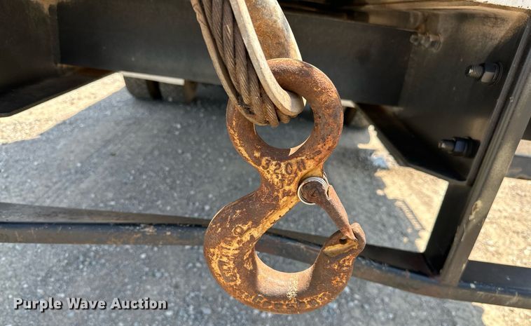 image for item OG9131 1997 International 4900  crane truck