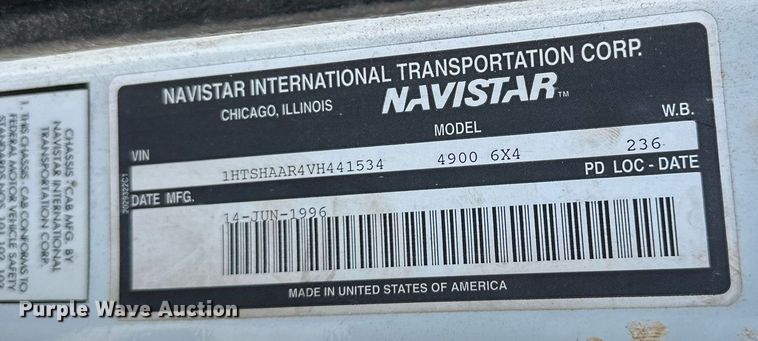 image for item OG9131 1997 International 4900  crane truck