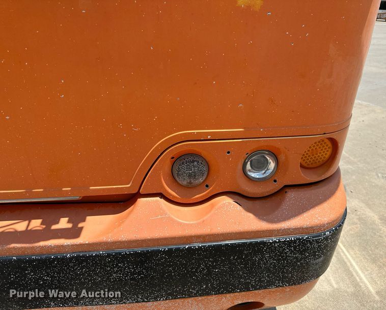 image for item OG9132 2005 Prevost LeMirage XL II  coach bus