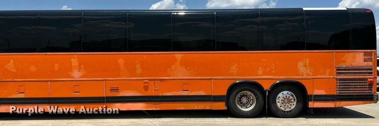image for item OG9132 2005 Prevost LeMirage XL II  coach bus