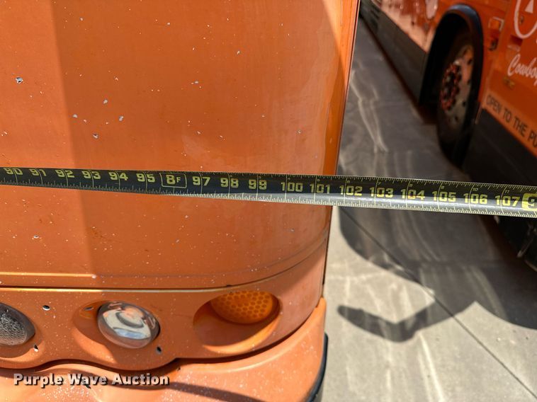 image for item OG9132 2005 Prevost LeMirage XL II  coach bus