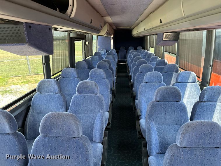 image for item OG9132 2005 Prevost LeMirage XL II  coach bus