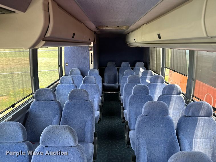 image for item OG9132 2005 Prevost LeMirage XL II  coach bus