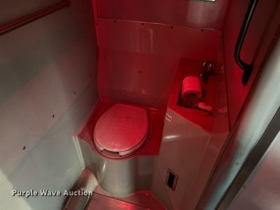 image for item OG9132 2005 Prevost LeMirage XL II  coach bus