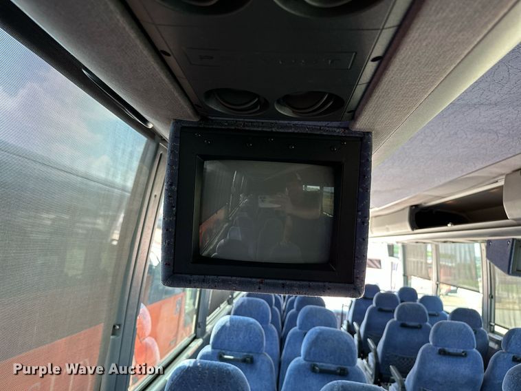 image for item OG9132 2005 Prevost LeMirage XL II  coach bus