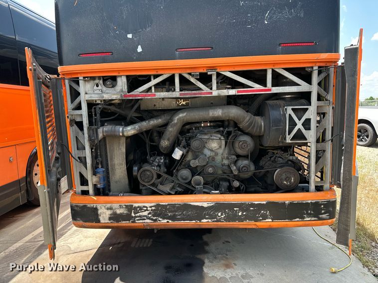 image for item OG9132 2005 Prevost LeMirage XL II  coach bus