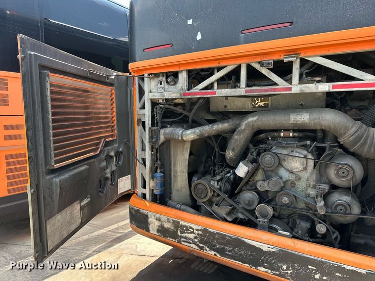 image for item OG9132 2005 Prevost LeMirage XL II  coach bus