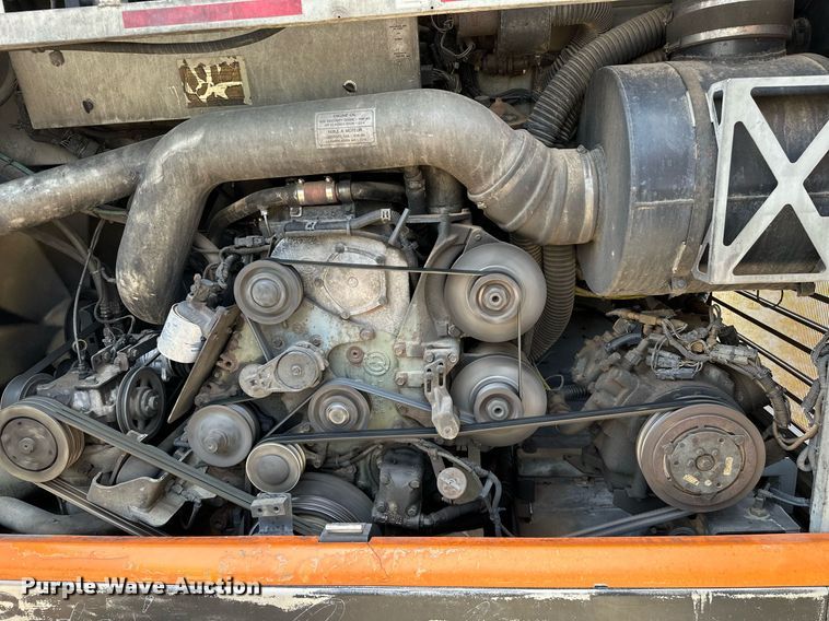 image for item OG9132 2005 Prevost LeMirage XL II  coach bus