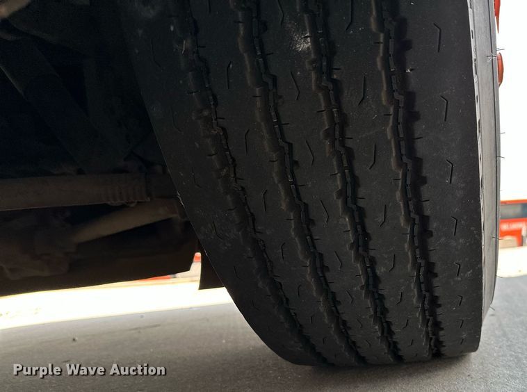 image for item OG9132 2005 Prevost LeMirage XL II  coach bus