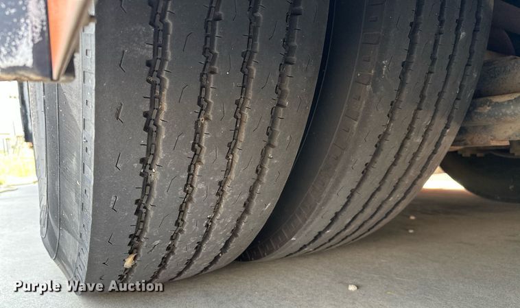 image for item OG9132 2005 Prevost LeMirage XL II  coach bus