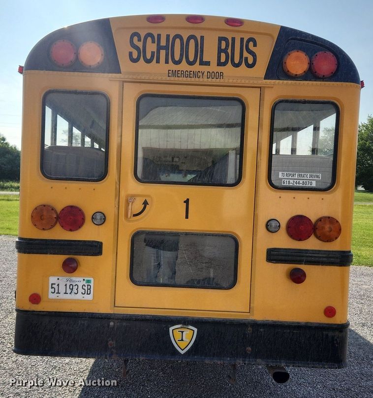 image for item OK9591 2005 International CE200  school bus
