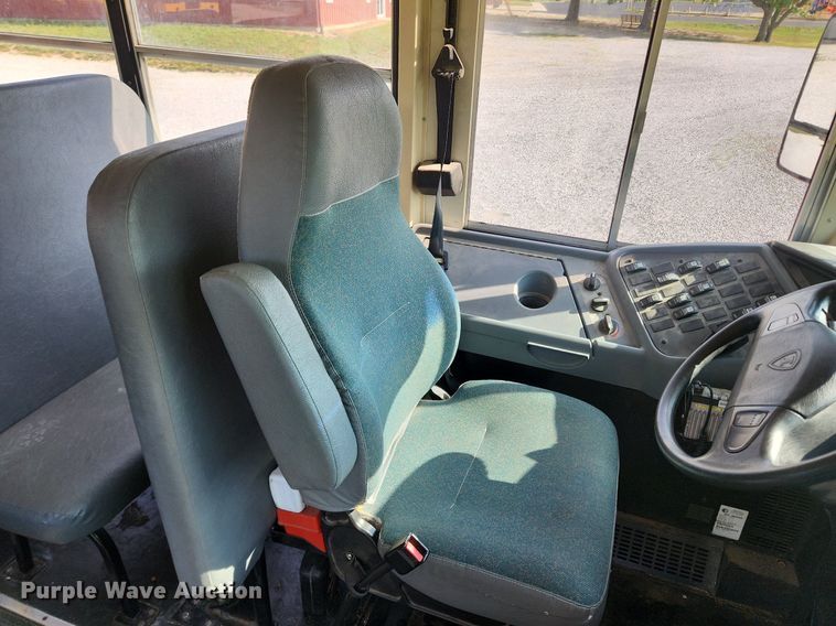 image for item OK9591 2005 International CE200  school bus