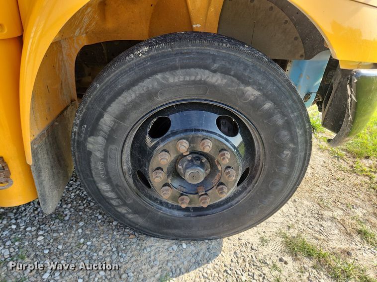 image for item OK9591 2005 International CE200  school bus