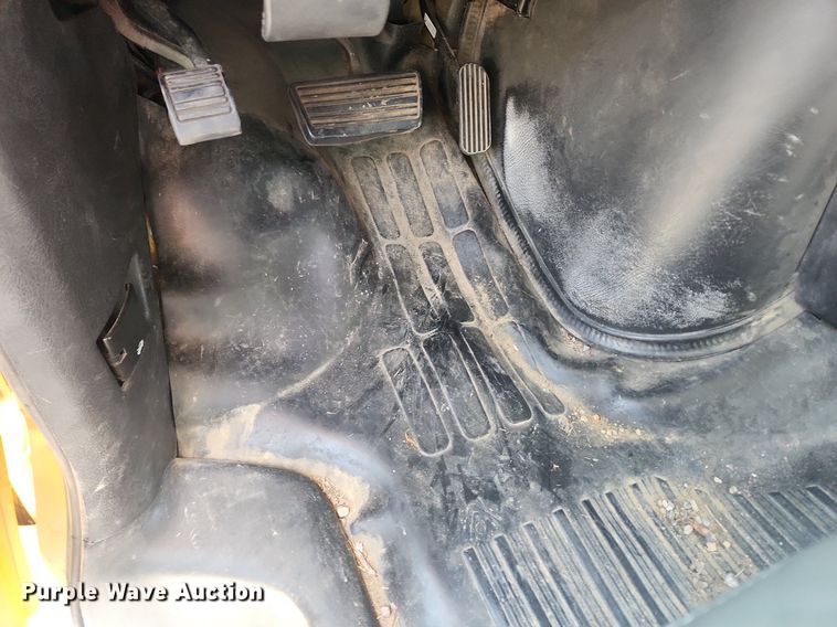 image for item OK9593 2003 Chevrolet Express G3500  school bus