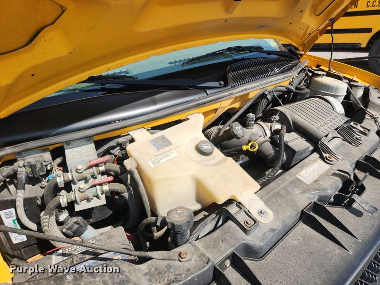 image for item OK9593 2003 Chevrolet Express G3500  school bus