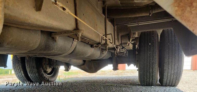 image for item OK9593 2003 Chevrolet Express G3500  school bus