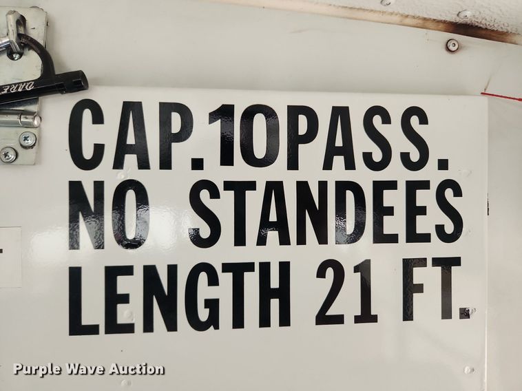 image for item OK9593 2003 Chevrolet Express G3500  school bus