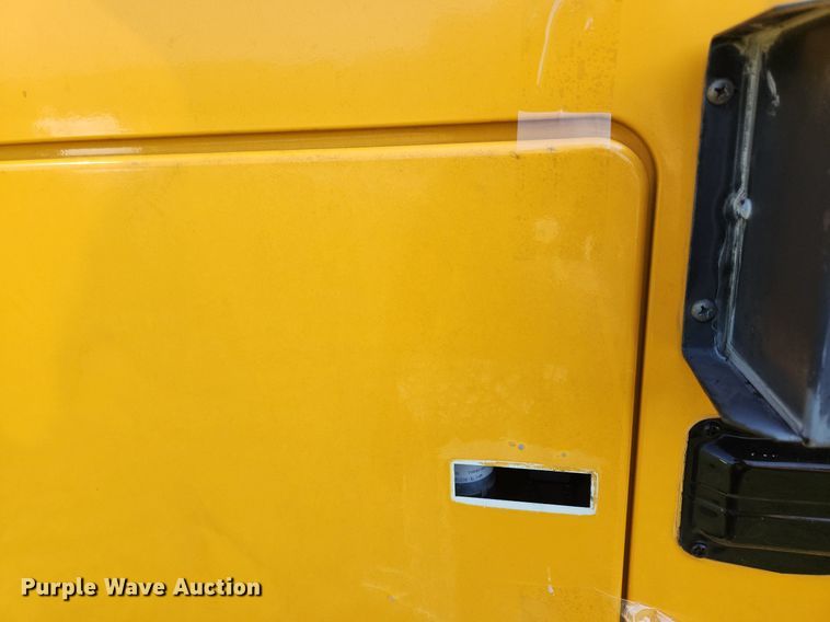 image for item OK9594 2006 International CE200  school bus