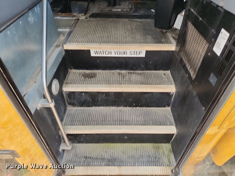 image for item OK9594 2006 International CE200  school bus