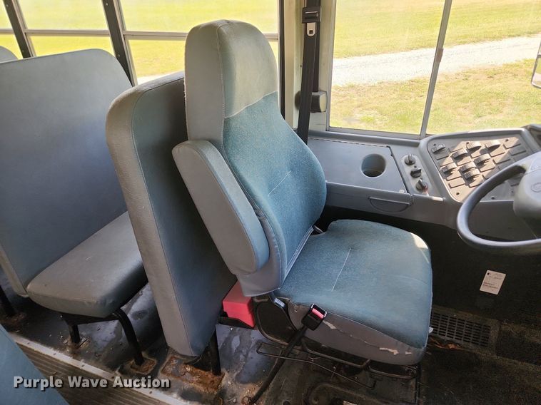 image for item OK9594 2006 International CE200  school bus