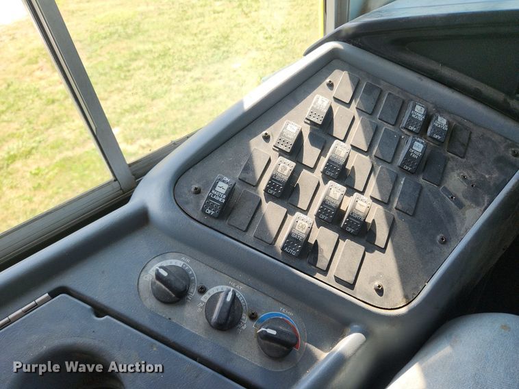 image for item OK9594 2006 International CE200  school bus