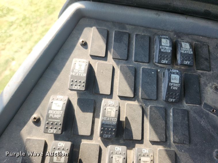 image for item OK9594 2006 International CE200  school bus