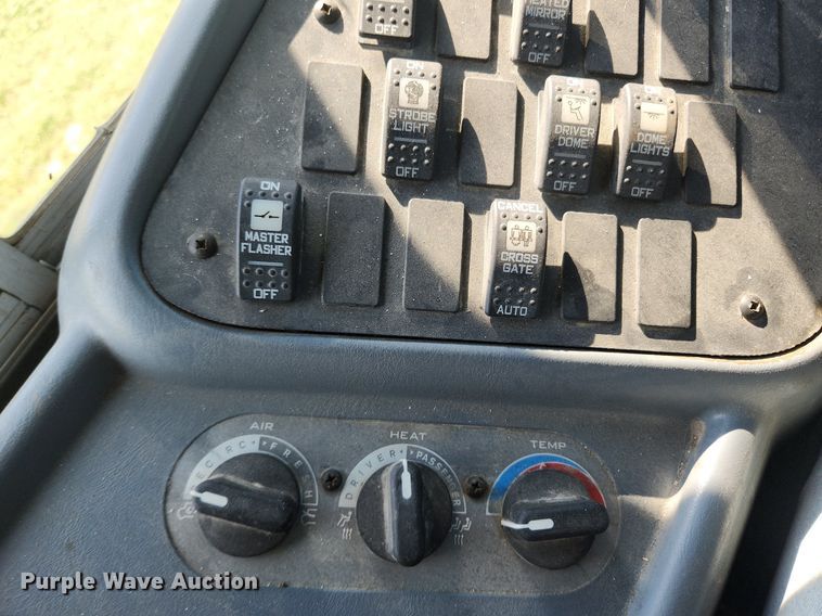 image for item OK9594 2006 International CE200  school bus