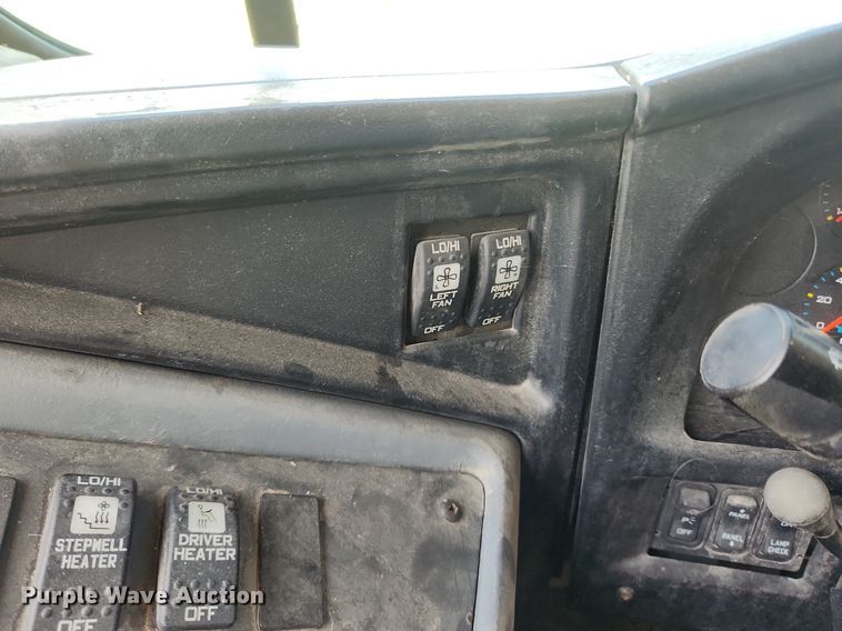 image for item OK9594 2006 International CE200  school bus