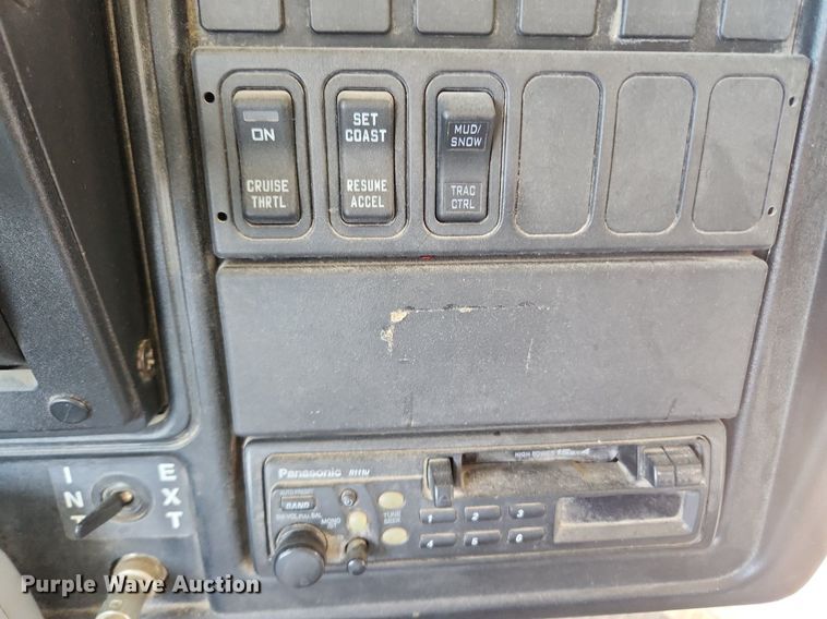 image for item OK9594 2006 International CE200  school bus