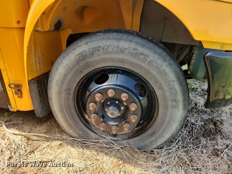 image for item OK9594 2006 International CE200  school bus