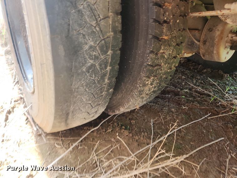 image for item OK9594 2006 International CE200  school bus