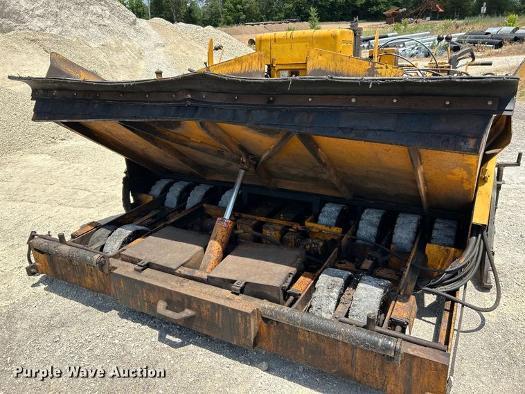 image for item OK9611 1994 LeeBoy 1000B  paver