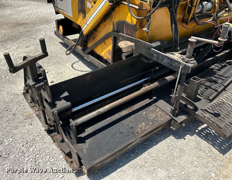 image for item OK9611 1994 LeeBoy 1000B  paver