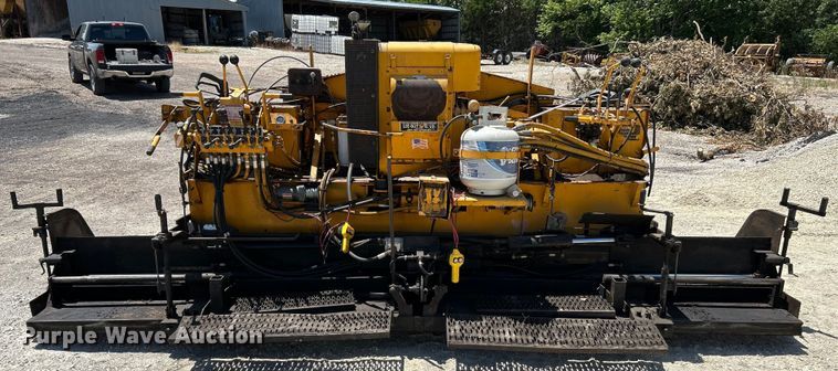 image for item OK9611 1994 LeeBoy 1000B  paver