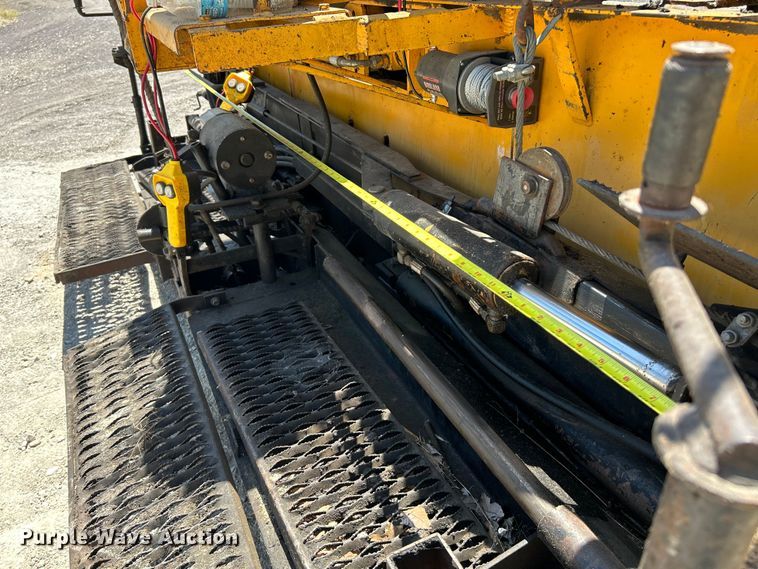 image for item OK9611 1994 LeeBoy 1000B  paver