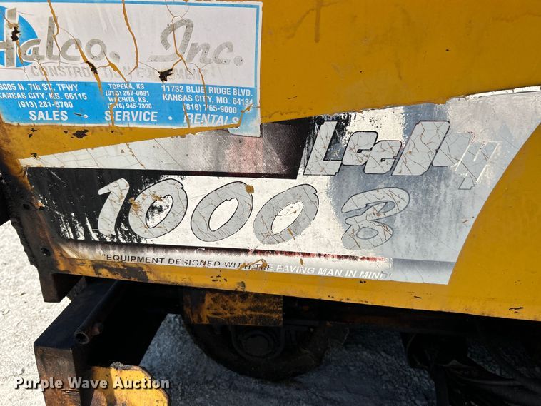 image for item OK9611 1994 LeeBoy 1000B  paver