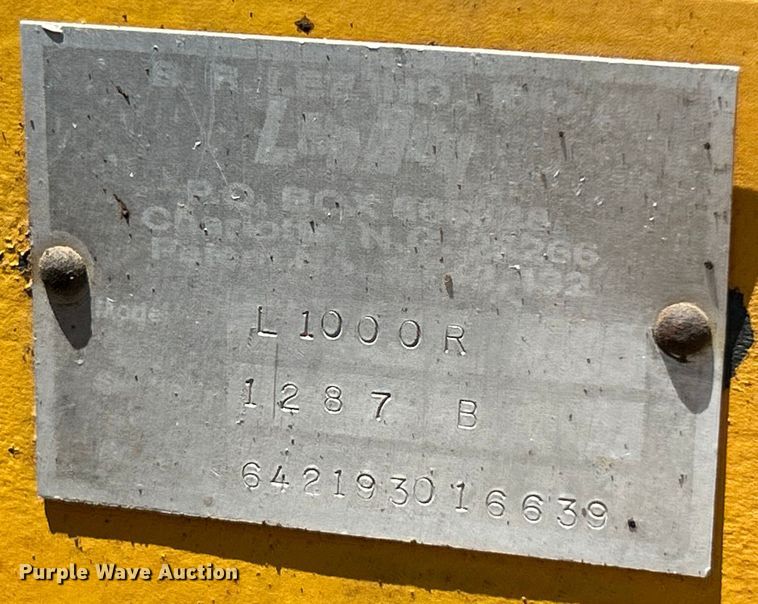 image for item OK9611 1994 LeeBoy 1000B  paver