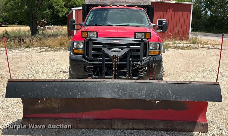 image for item OK9612 2005 Ford F550 Super Duty  dump flatbed truck