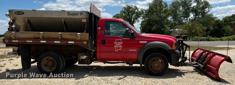 image for item OK9612 2005 Ford F550 Super Duty  dump flatbed truck