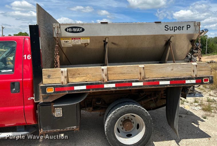 image for item OK9612 2005 Ford F550 Super Duty  dump flatbed truck