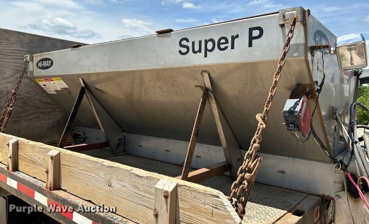 image for item OK9612 2005 Ford F550 Super Duty  dump flatbed truck