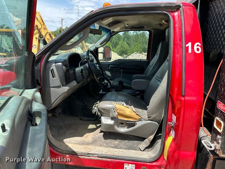 image for item OK9612 2005 Ford F550 Super Duty  dump flatbed truck