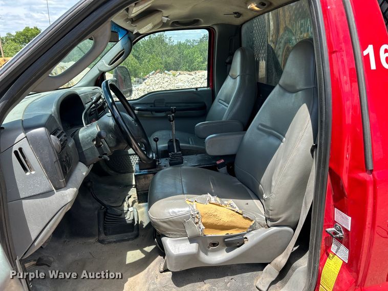 image for item OK9612 2005 Ford F550 Super Duty  dump flatbed truck